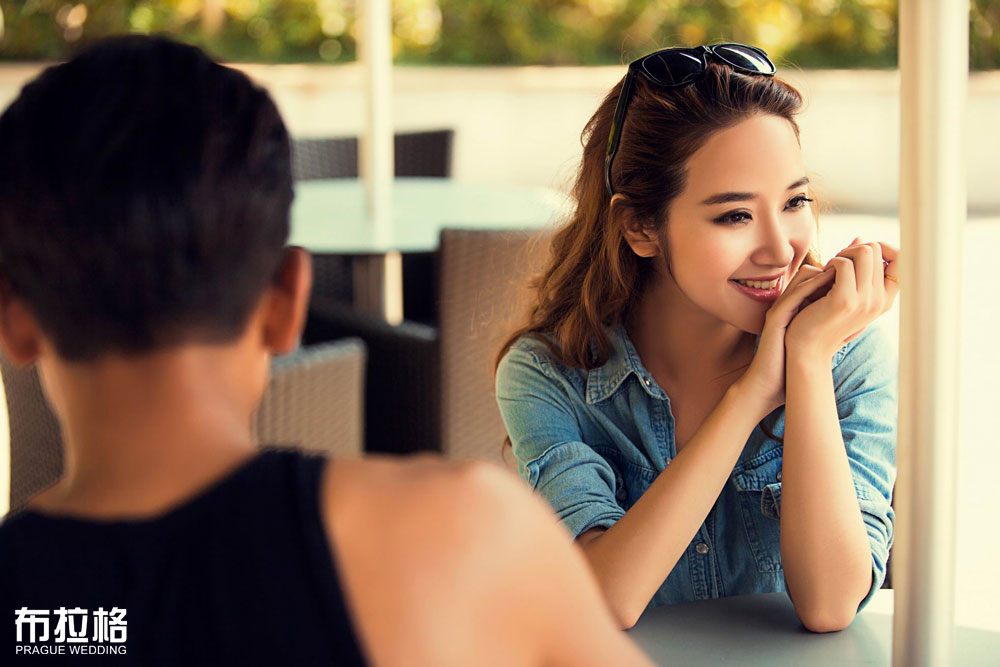 浪漫街头情侣写真欣赏