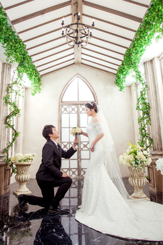 Mr.何&Ms.仲